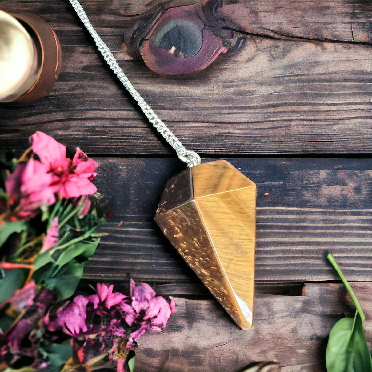 PENDULUMS || TIGER EYE