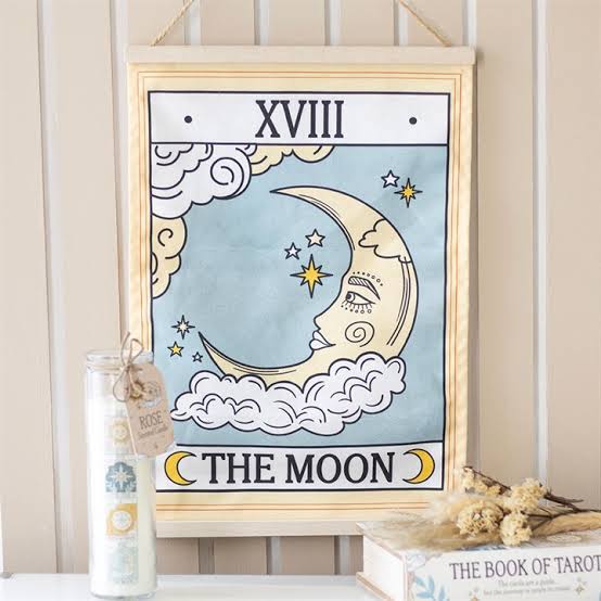 WALL HANGING || VINTAGE TAROT - THE MOON