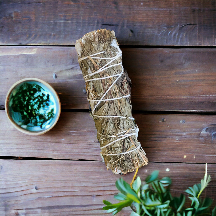 SMUDGE STICK || RUDA RUE SAGE - SMALL