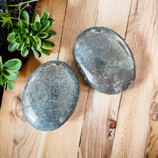 PALM STONES || BLUE KYANITE