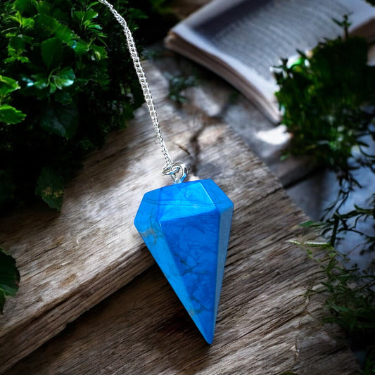 PENDULUMS || BLUE HOWLITE