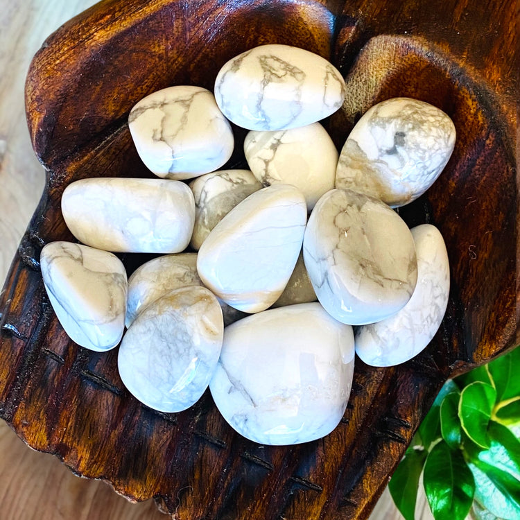 HOWLITE