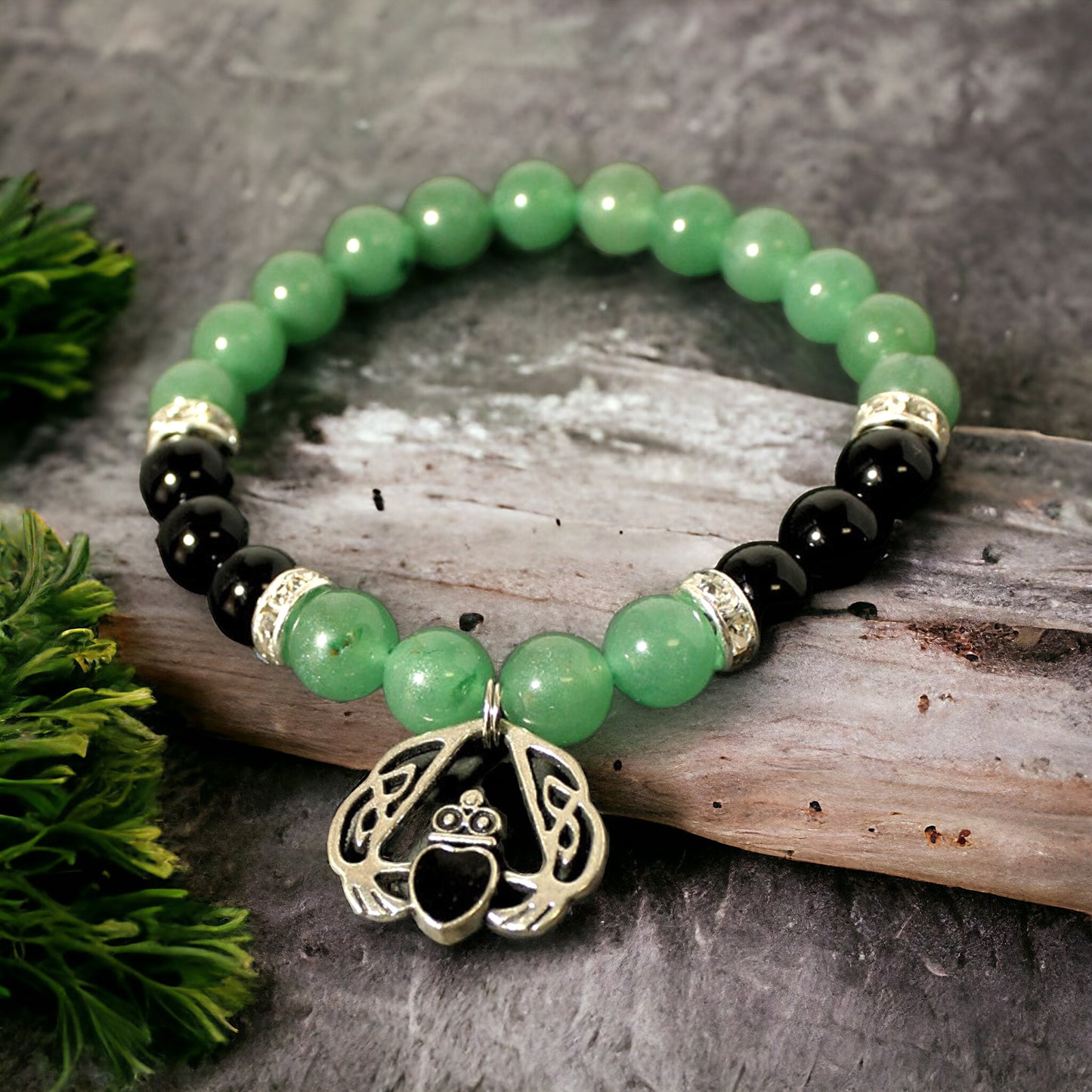 BRACELET || GREEN AVENTURINE & ONYX CLADDAGH