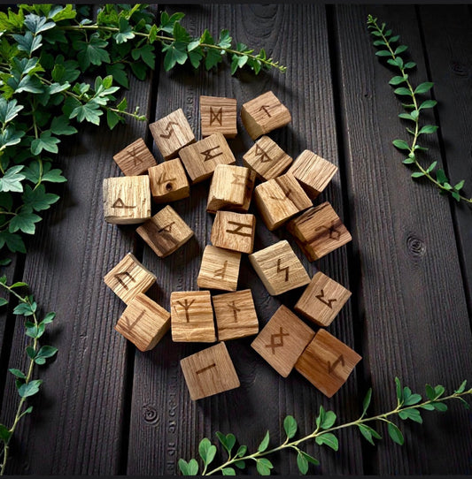 RUNES || PALO SANTO