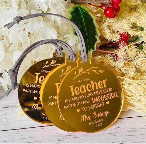 PERSONALISED GIFT || TEACHER BAUBLE