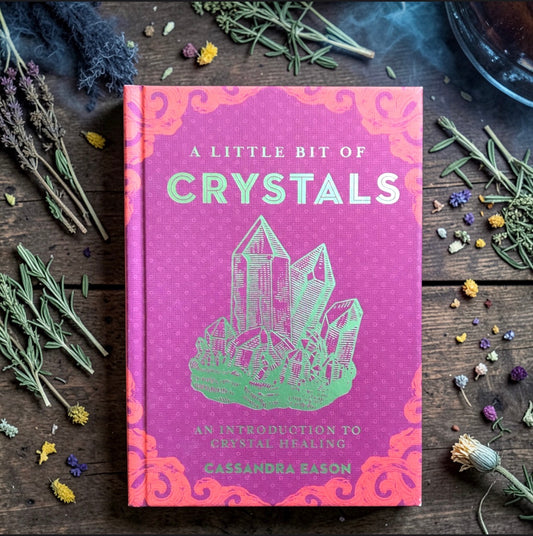 BOOKS || A LITTLE BIT OF CRYSTALS