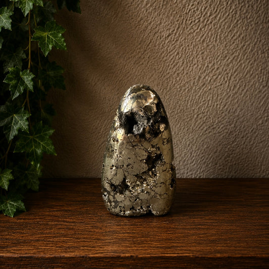 FREE FORM || PYRITE