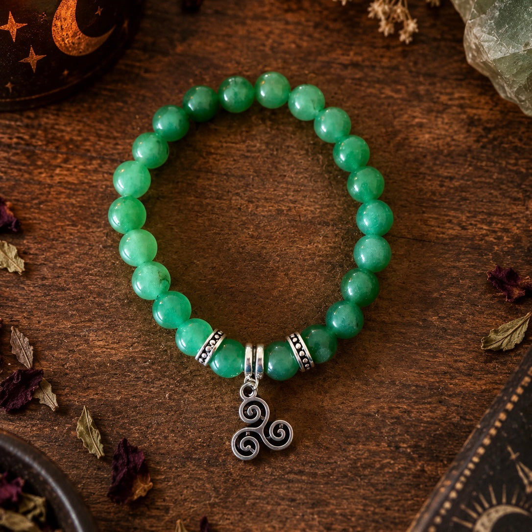 BRACELET || GREEN AVENTURINE WITH TRISKELE CHARM