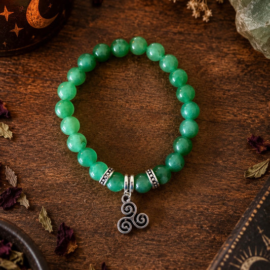 BRACELET || GREEN AVENTURINE WITH TRISKELE CHARM