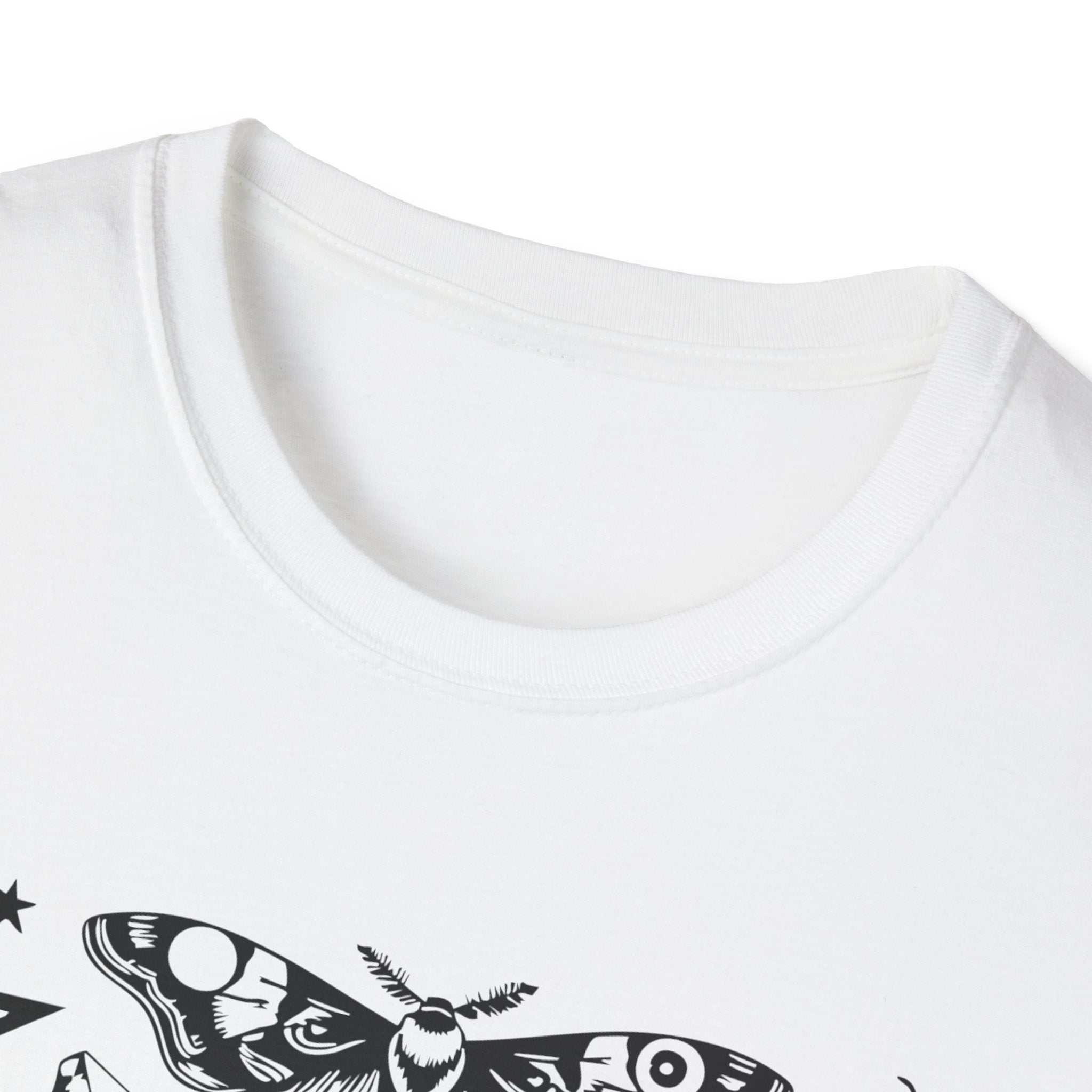 T-SHIRT | STAY WEIRD - (BLACK WRITING)