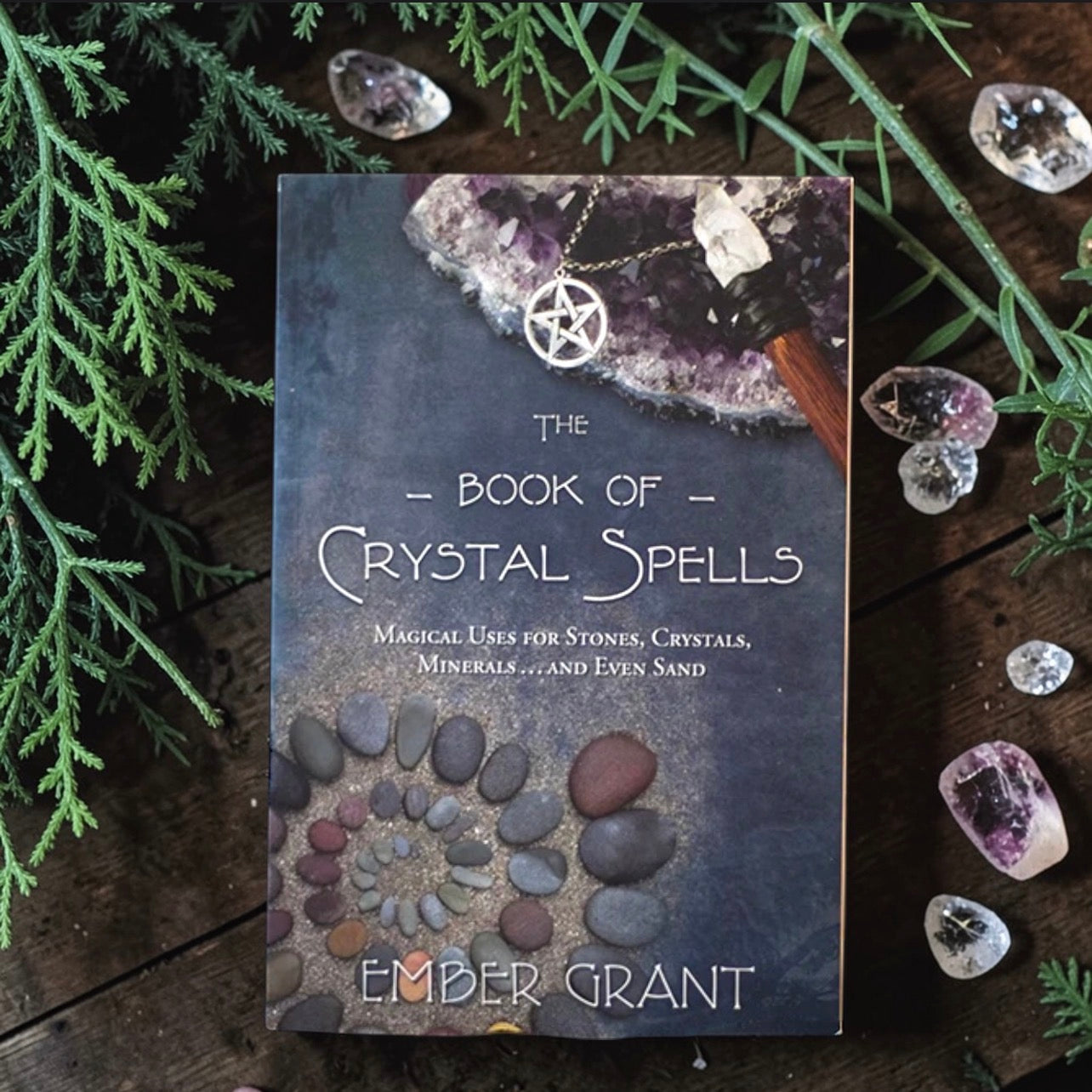 BOOKS || THE BOOK OF CRYSTAL SPELLS