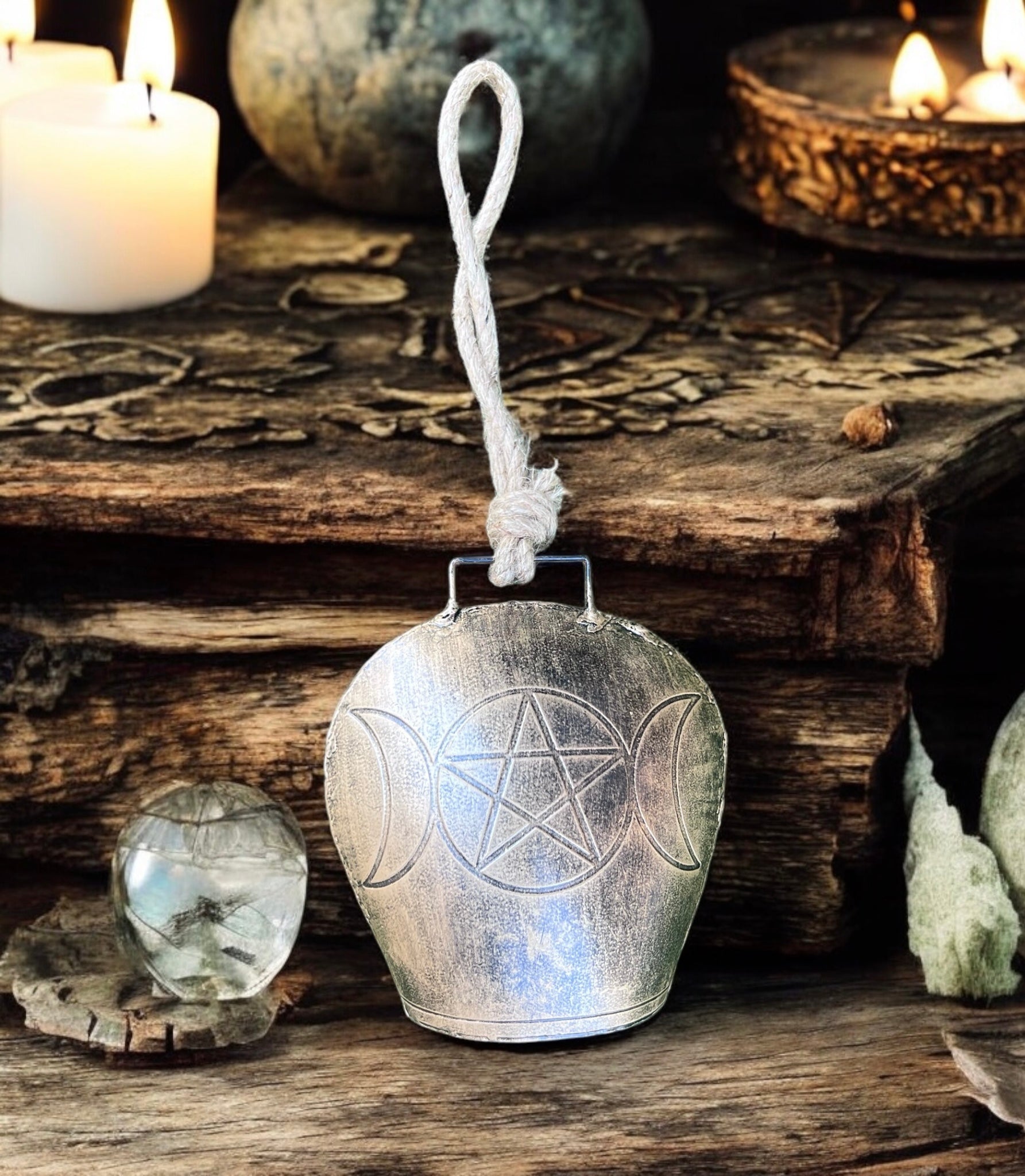 IRON BELL CHIMES || PENTAGRAM TRIPLE MOON IRON COWBELL / WITCHES BELL