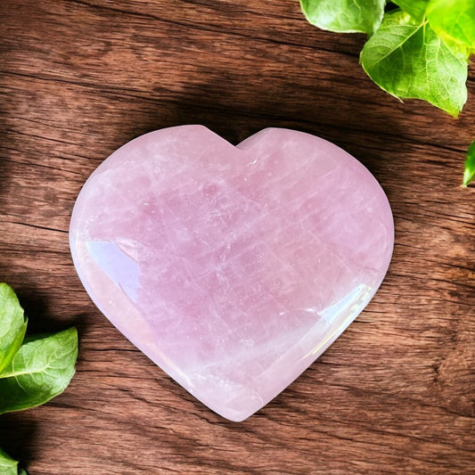 CARVINGS || ROSE QUARTZ HEART
