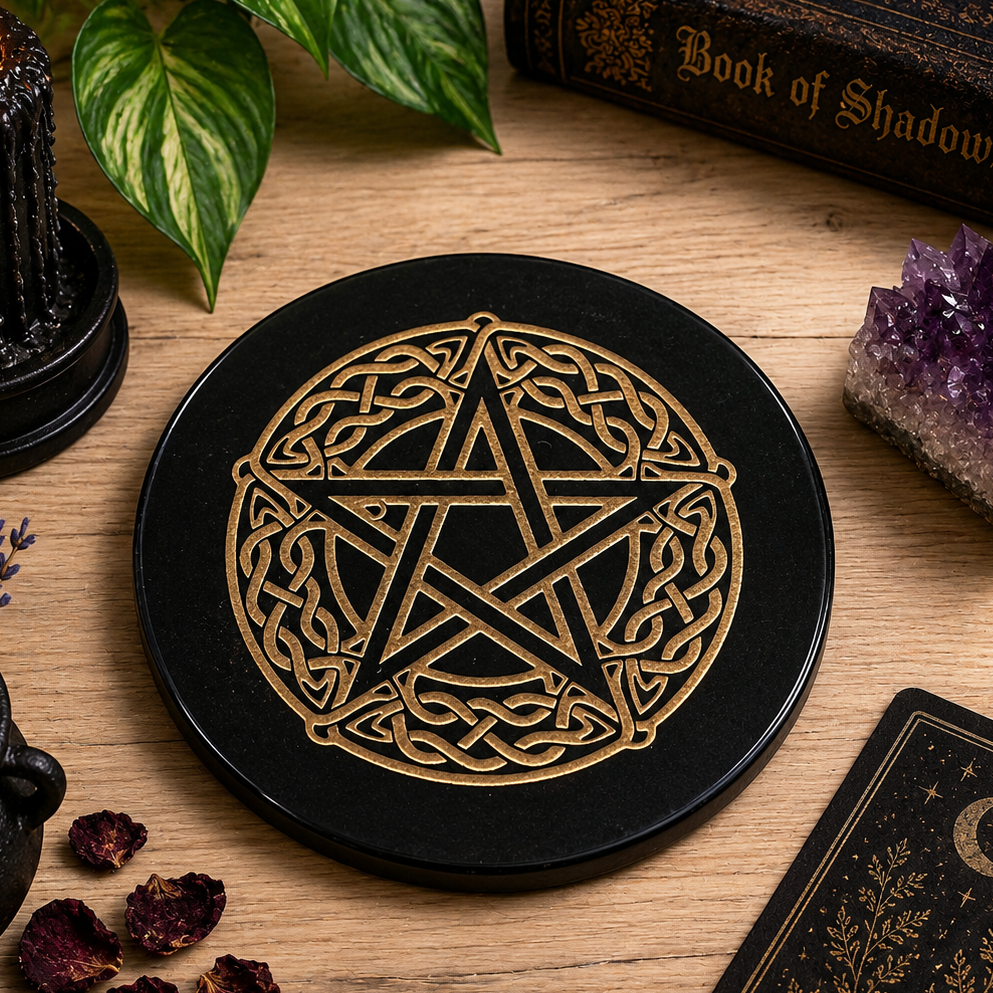 CARVINGS || BLACK OBSIDIAN PLATE - PENTAGRAM