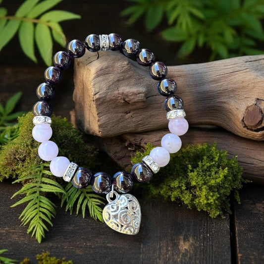 BRACELET || ROSE QUARTZ & GARNET WITH HEART CHARM