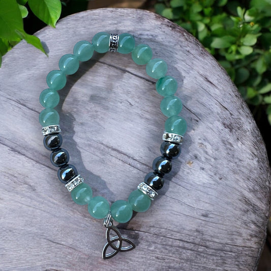 BRACELET || GREEN AVENTURINE & HEMATITE BRACELET WITH TRIQUETRA CHARM