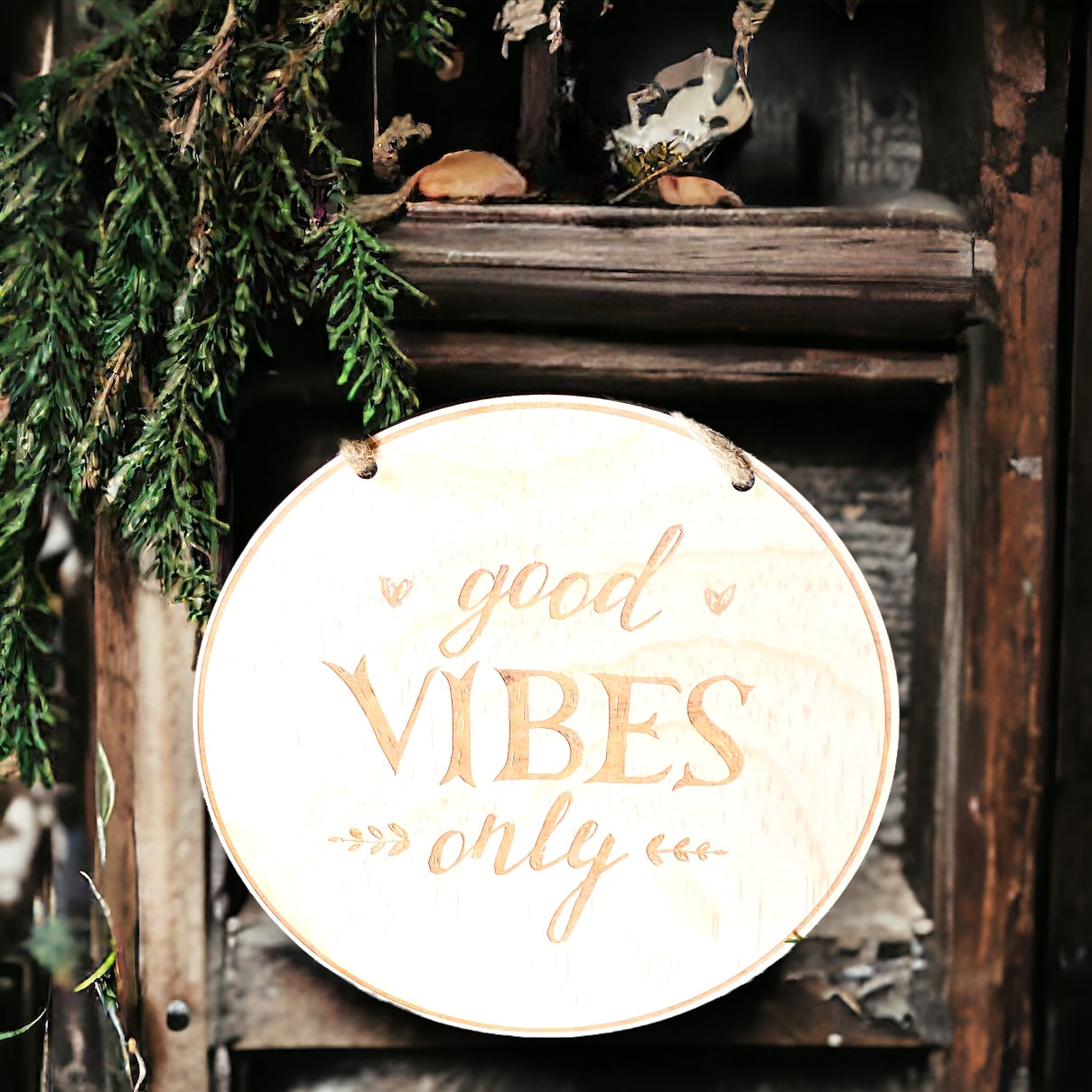 WALL HANGING || WOODEN ROUND PLAQUES