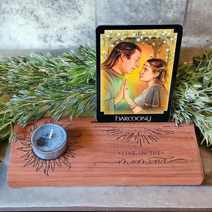 CARD OF THE DAY STAND || LIVE IN THE MOMENT