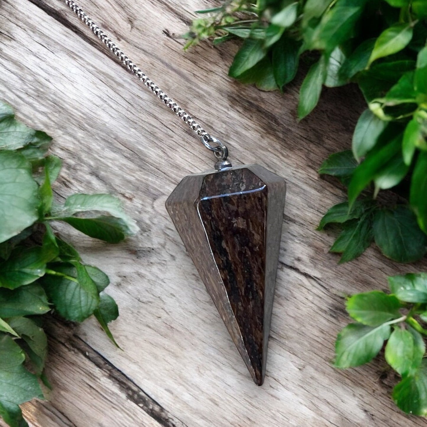 PENDULUMS || BRONZITE