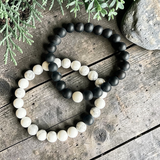 BRACELET || HOWLITE & ONYX UNITY BRACELET