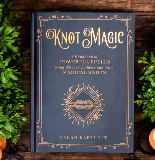 BOOKS || KNOT MAGIC HANDBOOK