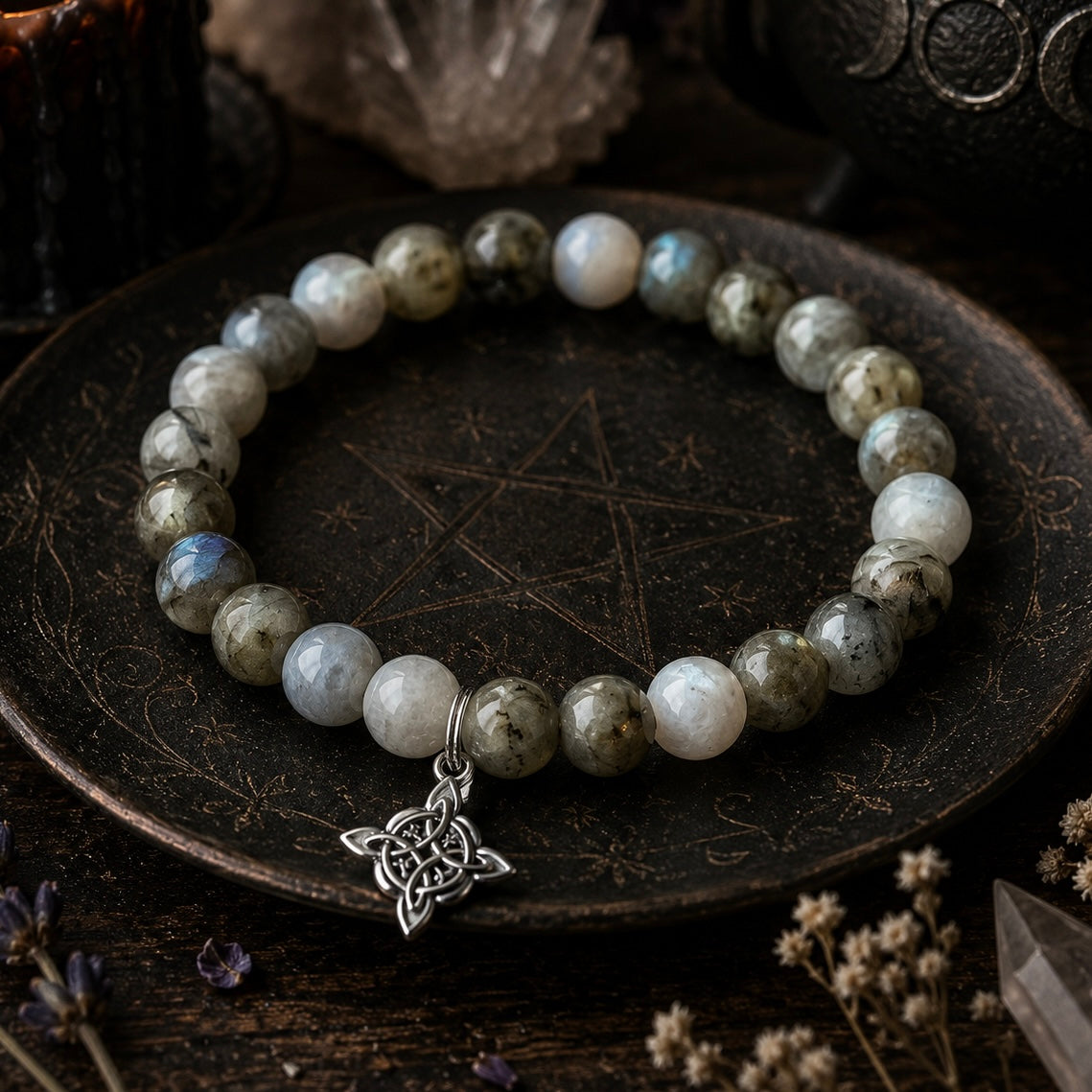 BRACELET || LABRADORITE WITH WITCHES KNOT CHARM