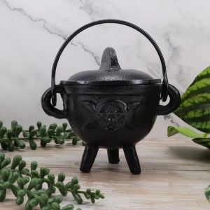 CAULDRONS || CAST IRON - TRIPLE MOON