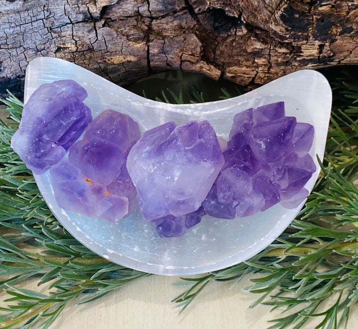 ROUGH STONES || AMETHYST CLUSTERS