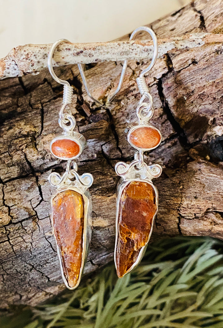 EARRINGS || ORANGE KYANITE & SUNSTONE - 925 STERLING SILVER