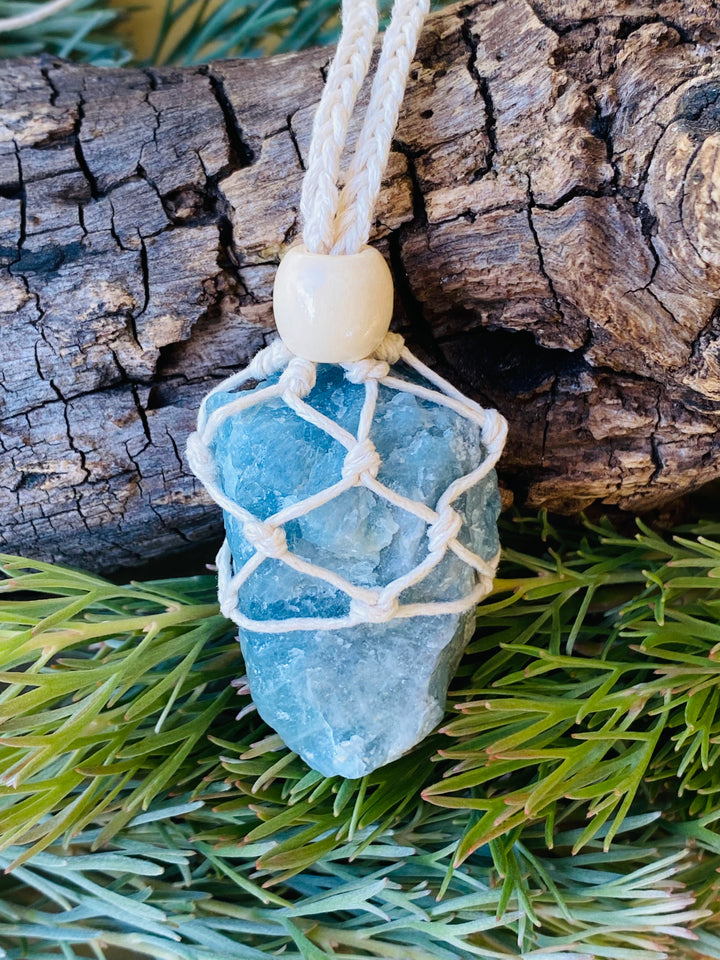 MACRAME NECKLACE ||  AQUAMARINE