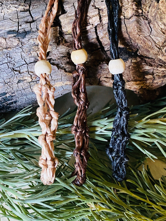 NECKLACE || MACRAME CRYSTAL KEEPERS