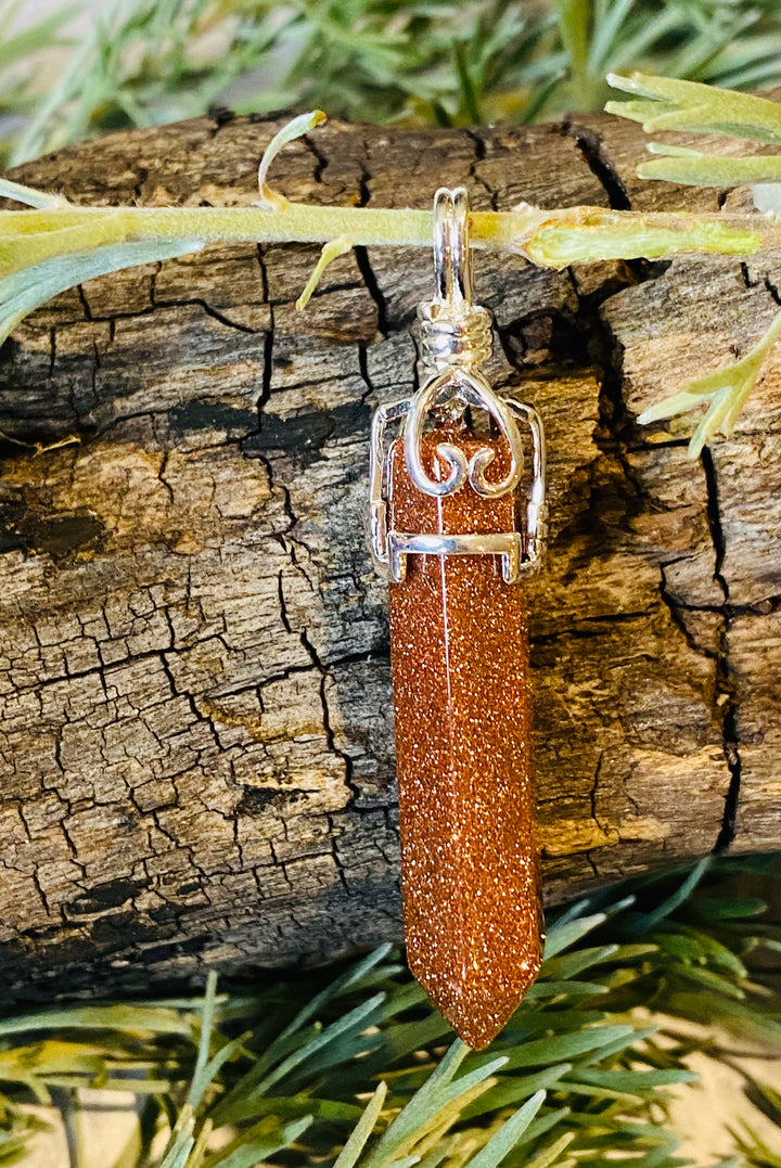 NECKLACES || GOLDSTONE PENDANT